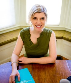 Lauree-Ostrofsky-Claim-the-Stage-Angela-Lussier