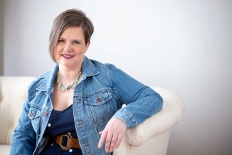 Speaker-Sisterhood-Joli-Hamilton